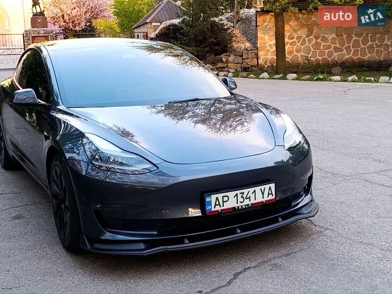 Седан Tesla Model 3 2021 в Запоріжжі