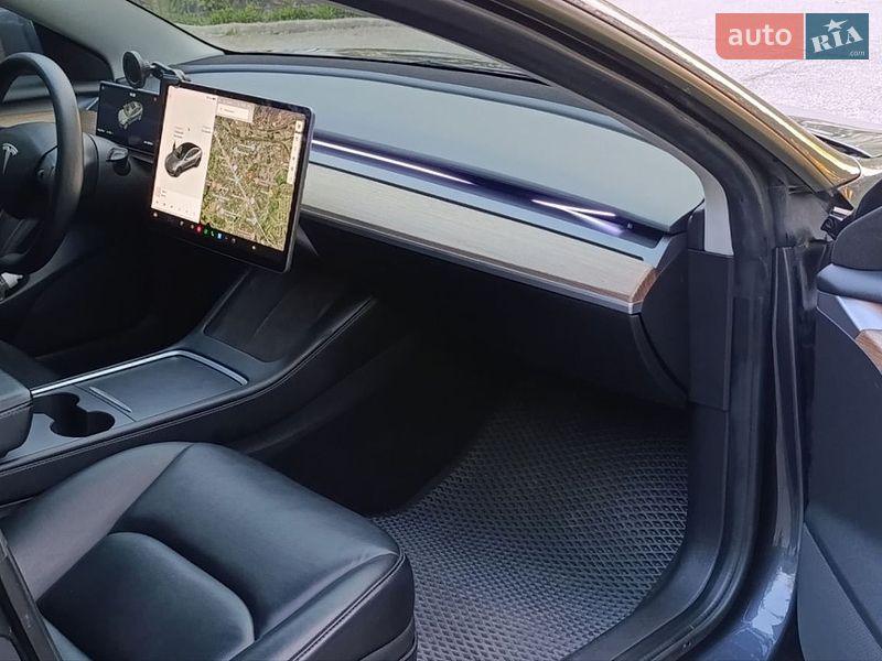 Седан Tesla Model 3 2021 в Запоріжжі
