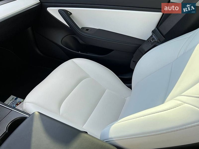 Седан Tesla Model 3 2020 в Запорожье