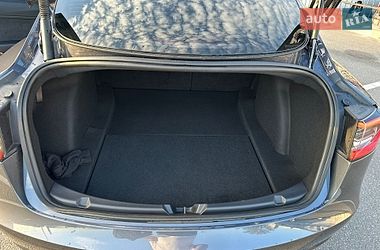 Седан Tesla Model 3 2023 в Киеве
