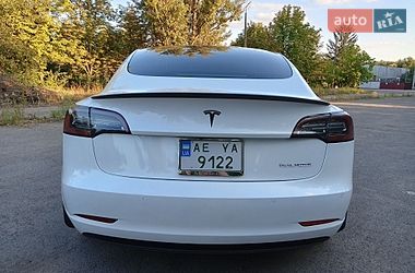 Седан Tesla Model 3 2022 в Кривом Роге