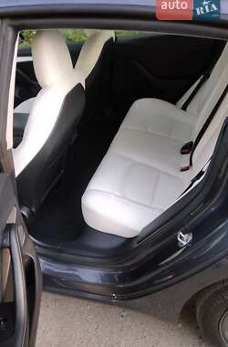 Седан Tesla Model 3 2021 в Полтаве