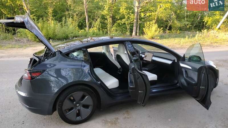 Седан Tesla Model 3 2021 в Полтаве