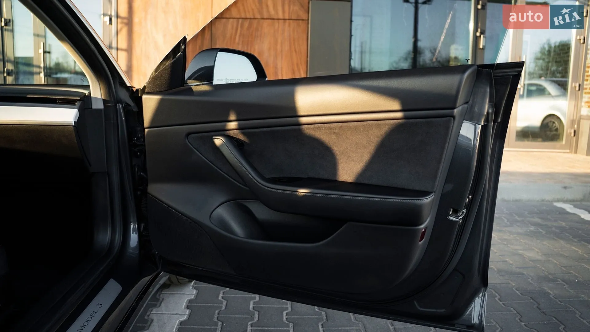 2018 Tesla Model 3 - мініатюра 16