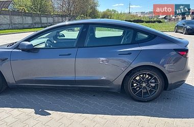 Седан Tesla Model 3 2022 в Виннице