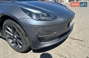 Седан Tesla Model 3 2022 в Виннице