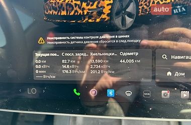 Седан Tesla Model 3 2022 в Виннице