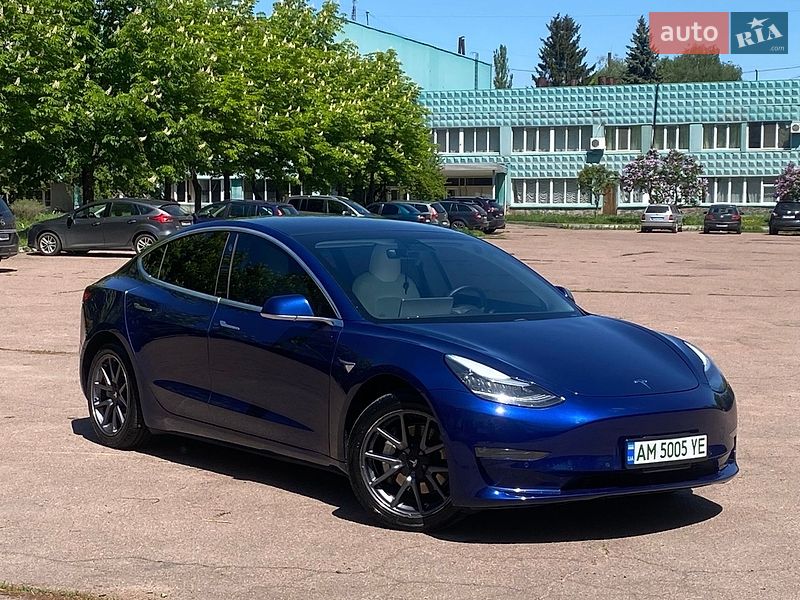 Седан Tesla Model 3 2019 в Киеве фото 3 Седан Tesla Model 3 2019 в Киеве