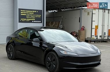 Седан Tesla Model 3 2025 в Луцьку