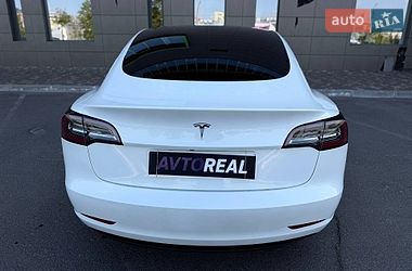 Седан Tesla Model 3 2022 в Кривому Розі