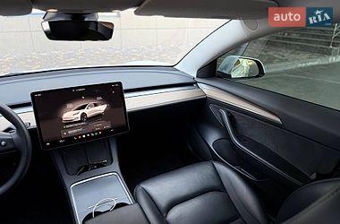 Седан Tesla Model 3 2022 в Кривому Розі