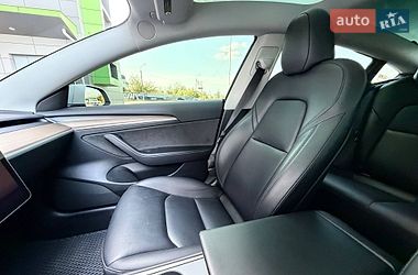 Седан Tesla Model 3 2022 в Кривому Розі
