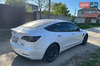 Седан Tesla Model 3 2021 в Киеве
