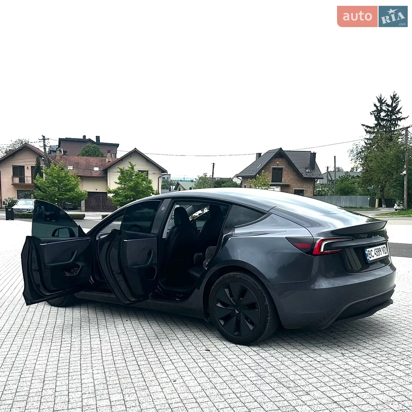 2025 Tesla Model 3 - мініатюра 6