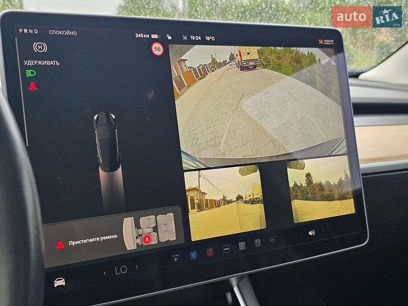 Седан Tesla Model 3 2018 в Львове