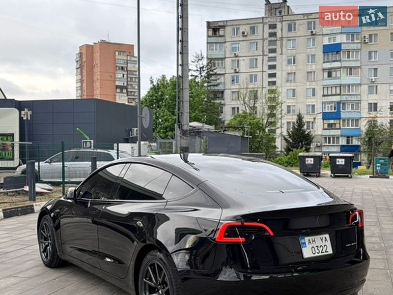 Седан Tesla Model 3 2018 в Харькове