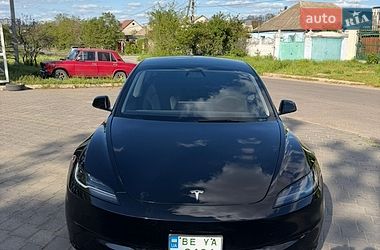 Седан Tesla Model 3 2025 в Миколаєві
