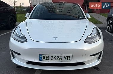 Седан Tesla Model 3 2020 в Вінниці