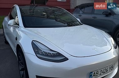 Седан Tesla Model 3 2020 в Виннице