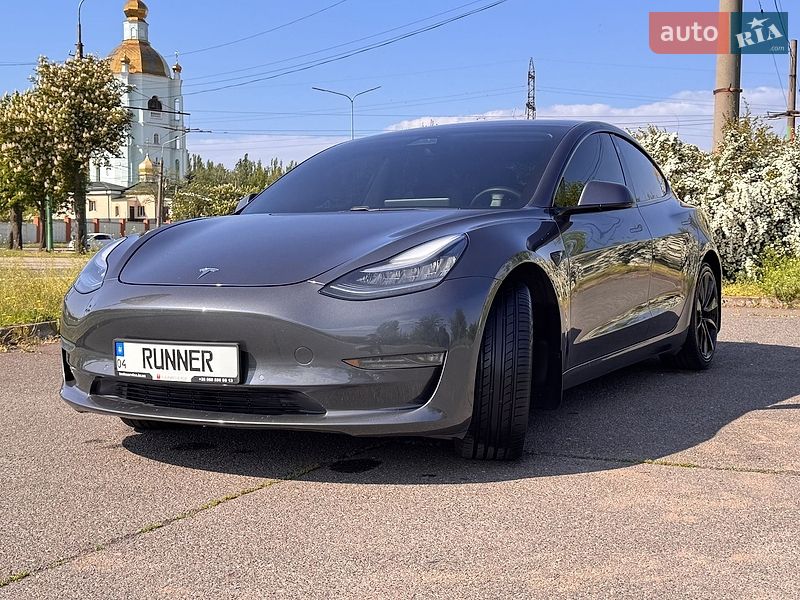 Седан Tesla Model 3 2019 в Кривому Розі