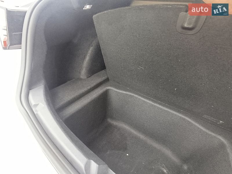 Седан Tesla Model 3 2019 в Белой Церкви