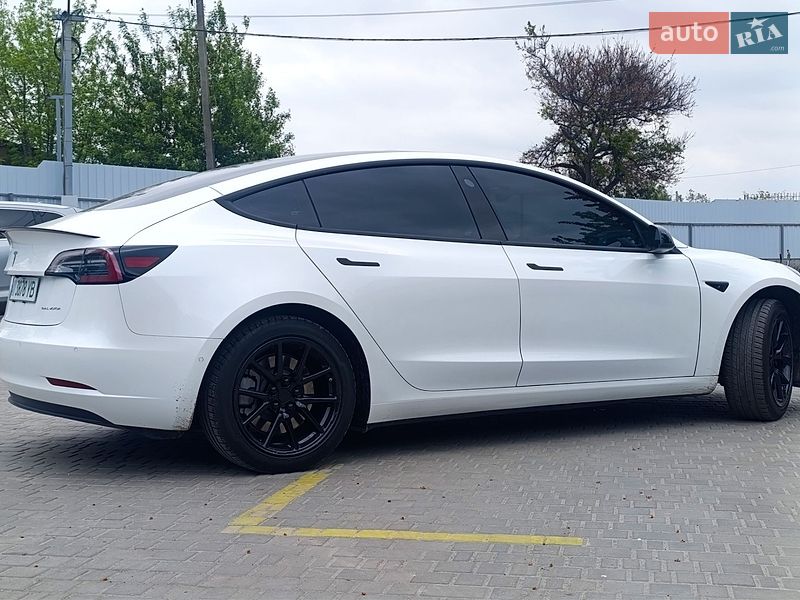 Седан Tesla Model 3 2019 в Белой Церкви