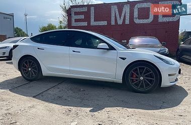 Седан Tesla Model 3 2018 в Києві
