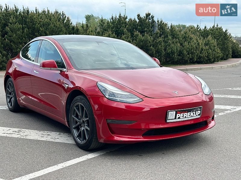 Tesla Model 3 2019