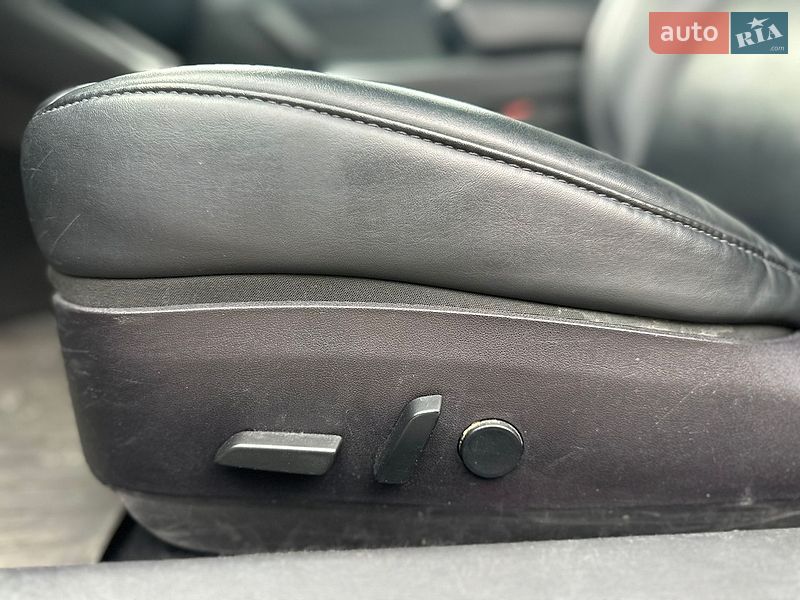 Седан Tesla Model 3 2019 в Києві