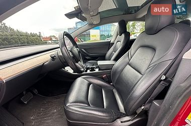 Седан Tesla Model 3 2019 в Києві