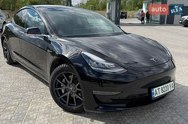 Седан Tesla Model 3 2020 в Ивано-Франковске