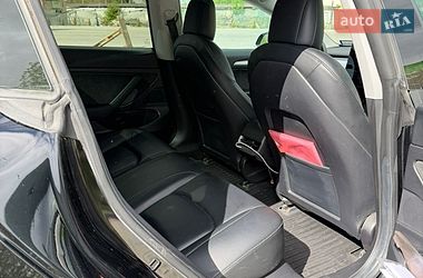 Седан Tesla Model 3 2020 в Ивано-Франковске