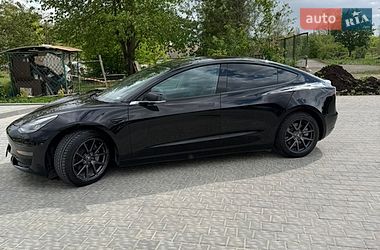 Седан Tesla Model 3 2020 в Ивано-Франковске