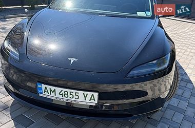 Седан Tesla Model 3 2024 в Звягеле