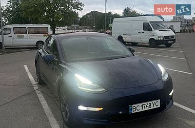 Седан Tesla Model 3 2018 в Львові