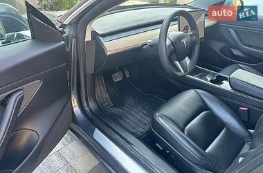 Седан Tesla Model 3 2019 в Киеве