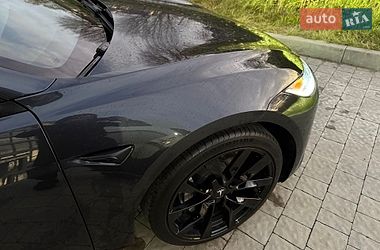Седан Tesla Model 3 2024 в Львове