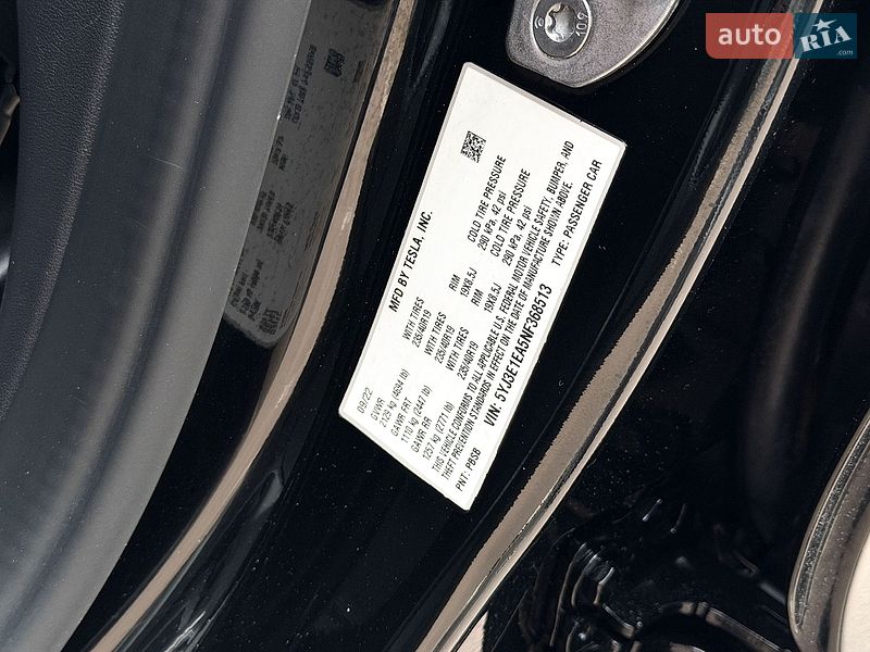 Седан Tesla Model 3 2022 в Києві
