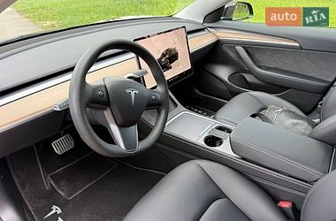 Седан Tesla Model 3 2023 в Киеве