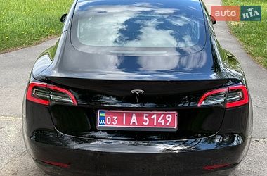 Седан Tesla Model 3 2023 в Киеве