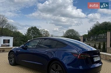 Седан Tesla Model 3 2023 в Львові
