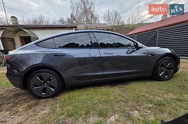 Седан Tesla Model 3 2023 в Львові
