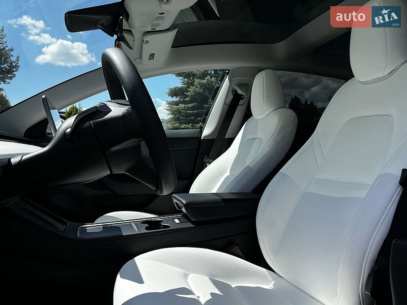 Седан Tesla Model 3 2023 в Львове фото 11 Седан Tesla Model 3 2023 в Львове