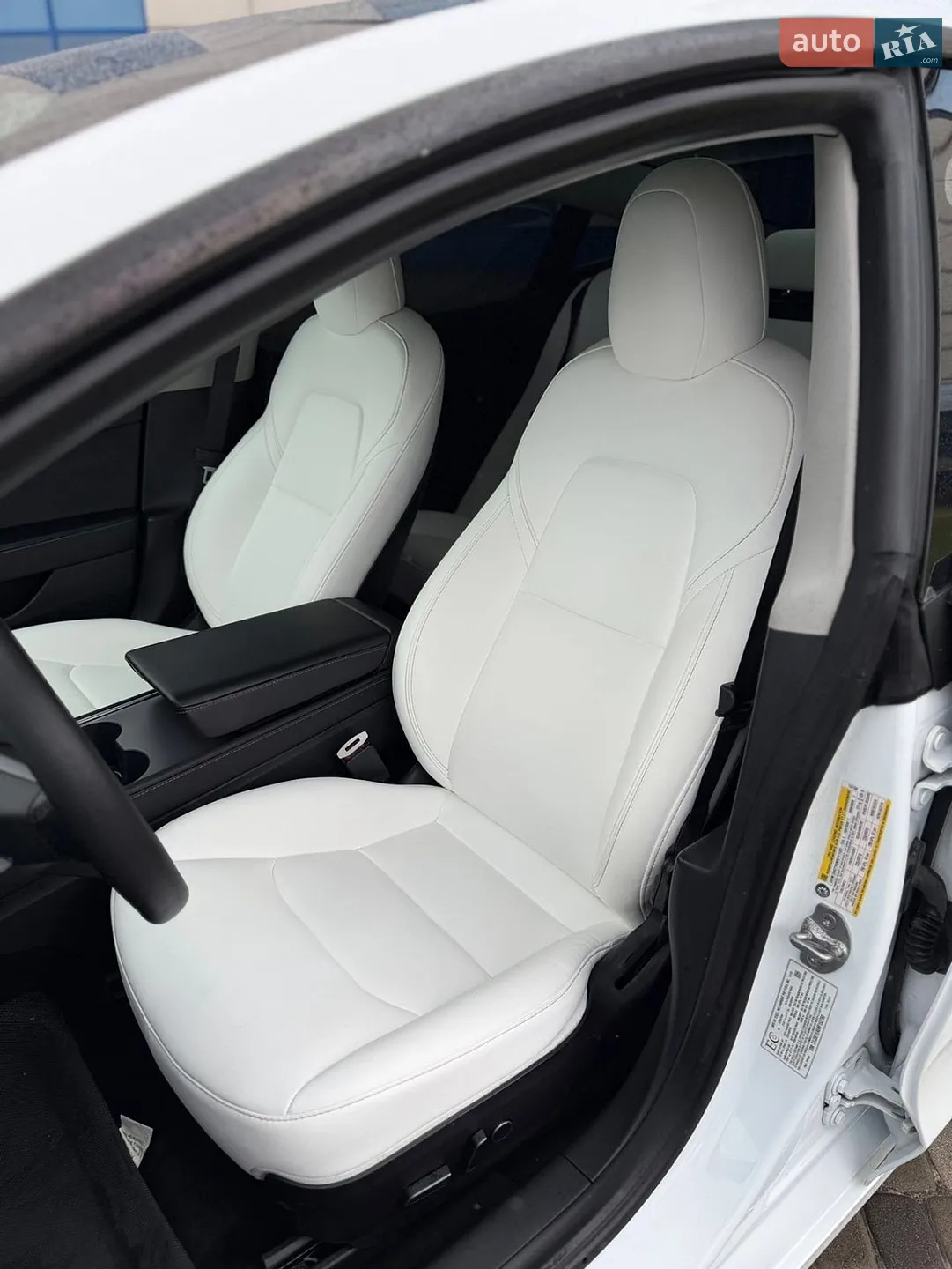 2022 Tesla Model 3 - мініатюра 8