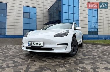 Седан Tesla Model 3 2022 в Броварах