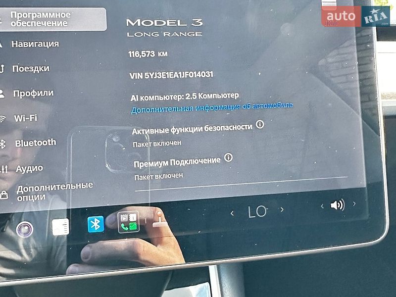 Седан Tesla Model 3 2018 в Луцке