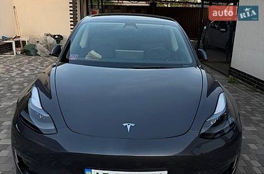 Седан Tesla Model 3 2023 в Запоріжжі