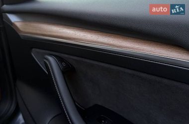 Седан Tesla Model 3 2023 в Запорожье