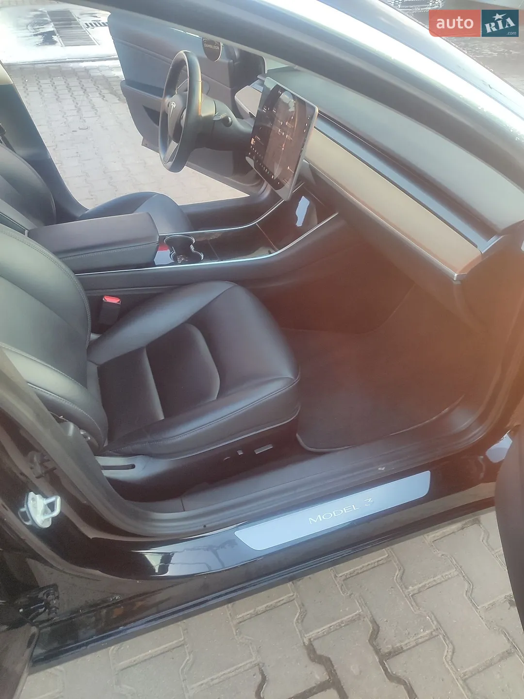 2018 Tesla Model 3 - мініатюра 10