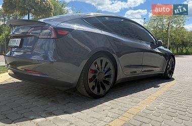 Седан Tesla Model 3 2021 в Львові